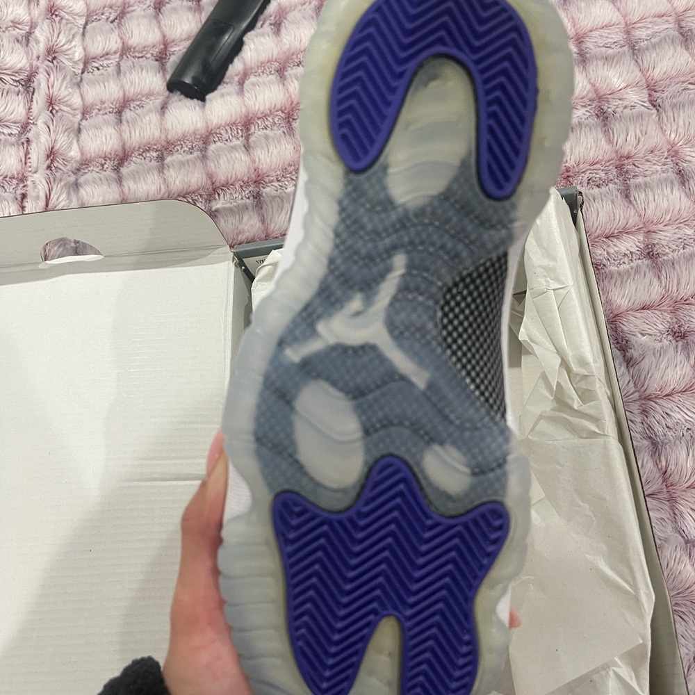 Air Jordan 11 Retro 'Gratitude - Picture 5 of 5